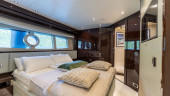 95 YACHT 2018 SUNSEEKER