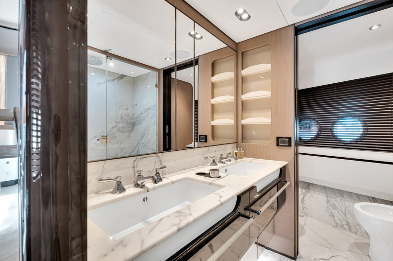 GRANDE 27M 2019 AZIMUT YACHTS