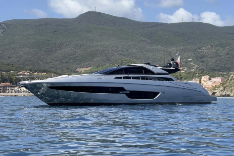 88 DOMINO SUPER 2018 RIVA YACHT