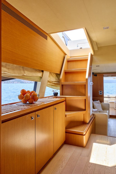 780 2008 FERRETTI YACHTS