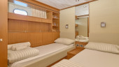 780 2008 FERRETTI YACHTS