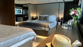 860 2023 FERRETTI YACHTS