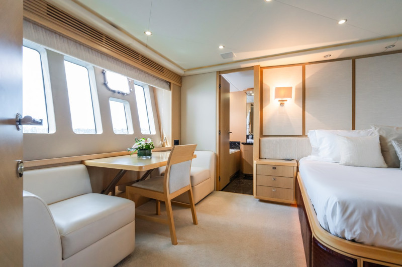 Princess 95 2009 PRINCESS YACHTS