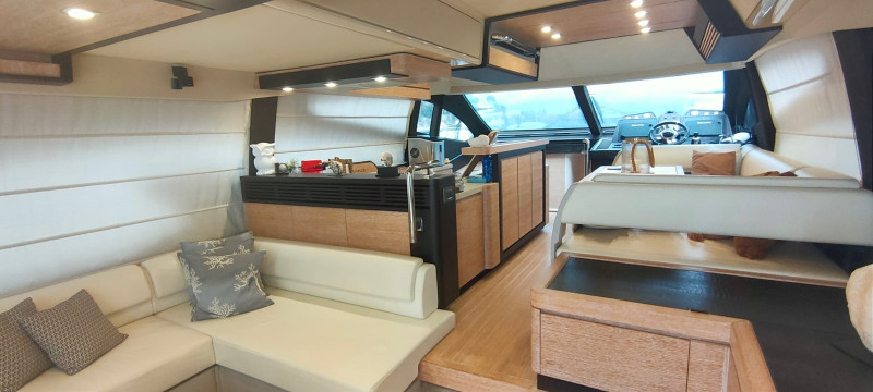2015 AZIMUT YACHTS