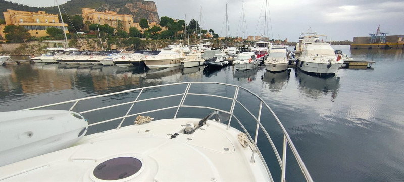 64 FLYBRIDGE 2015 AZIMUT YACHTS