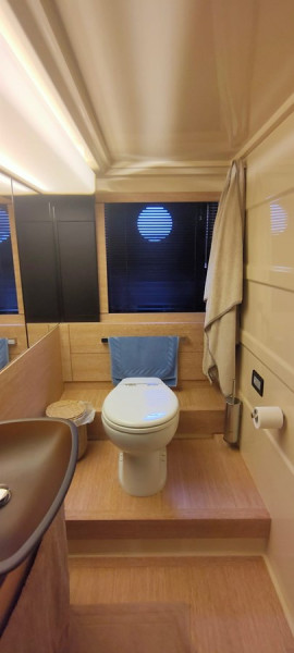 64 FLYBRIDGE 2015 AZIMUT YACHTS