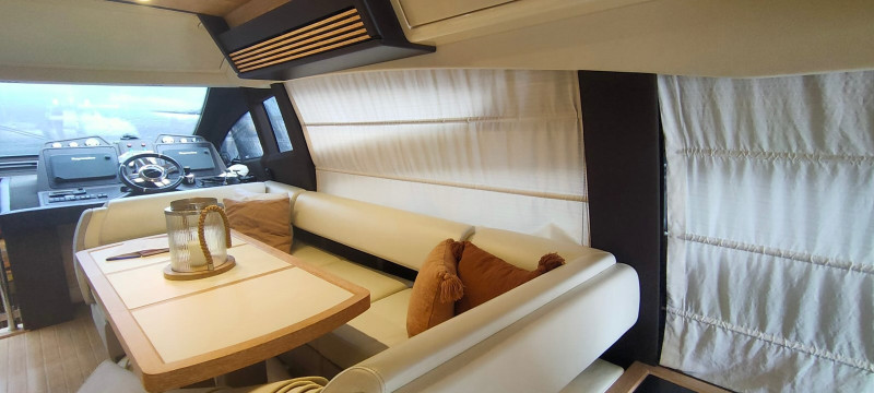 64 FLYBRIDGE 2015 AZIMUT YACHTS