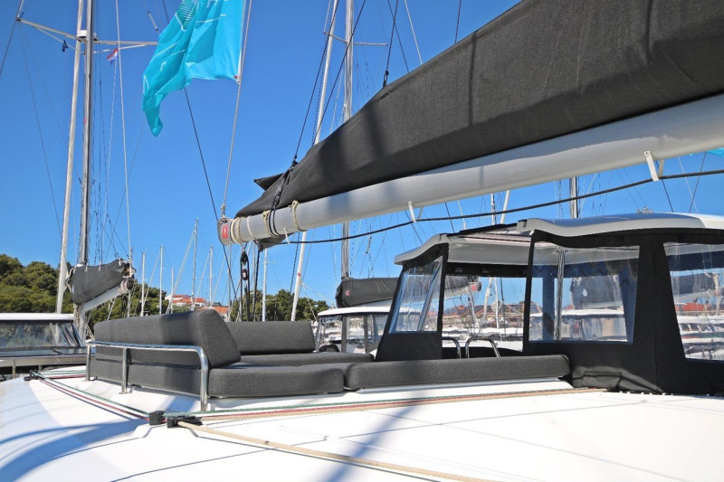 2025 LAGOON CATAMARANS