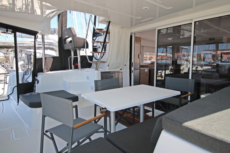 2025 LAGOON CATAMARANS
