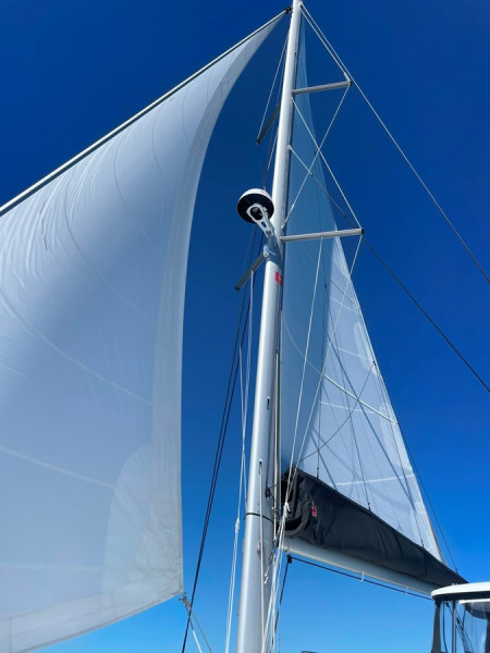 2025 LAGOON CATAMARANS