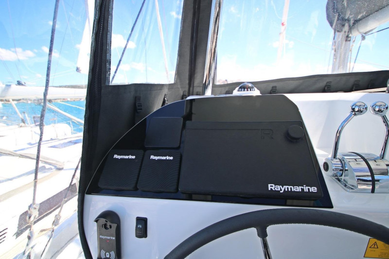 2025 LAGOON CATAMARANS