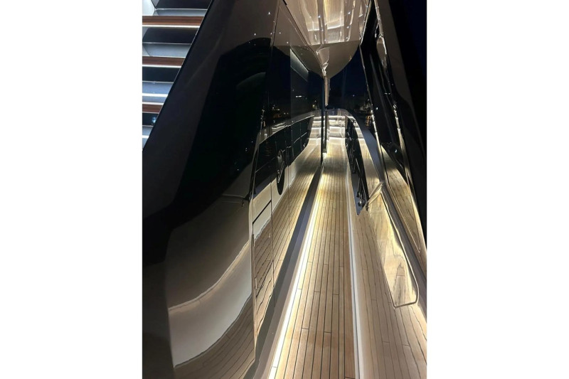 Ferretti Yachts 860 2023 FERRETTI YACHTS