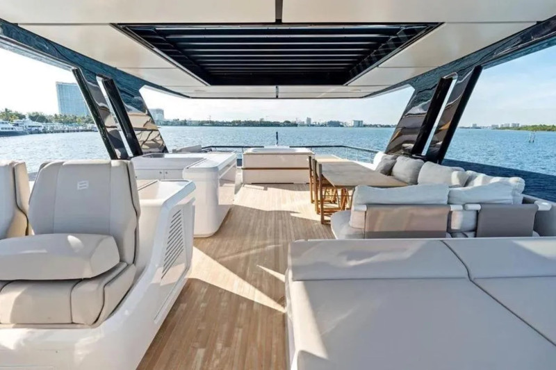 FERRETTI YACHTS 860 2023 FERRETTI YACHTS