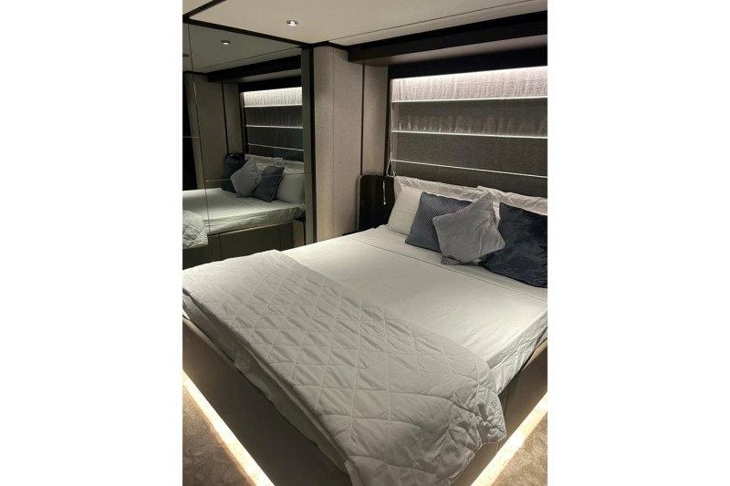 Ferretti Yachts 860 2023 FERRETTI YACHTS
