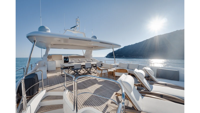 116 2008 AZIMUT YACHTS