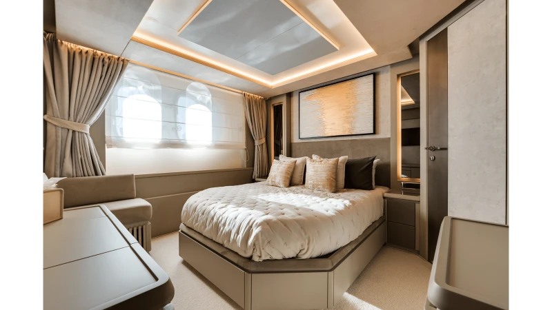116 2008 AZIMUT YACHTS