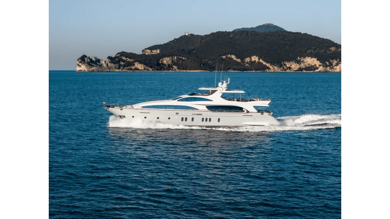 116 2008 AZIMUT YACHTS