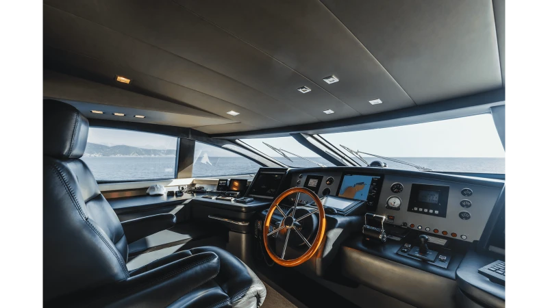 116 2008 AZIMUT YACHTS