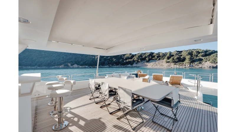116 2008 AZIMUT YACHTS