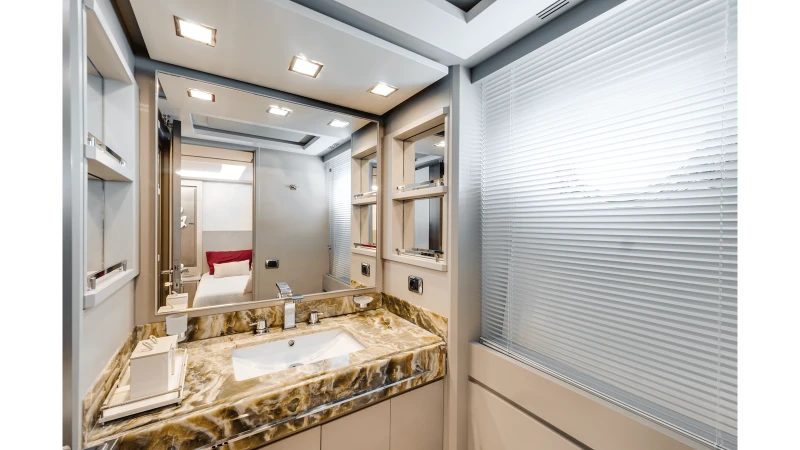 116 2008 AZIMUT YACHTS