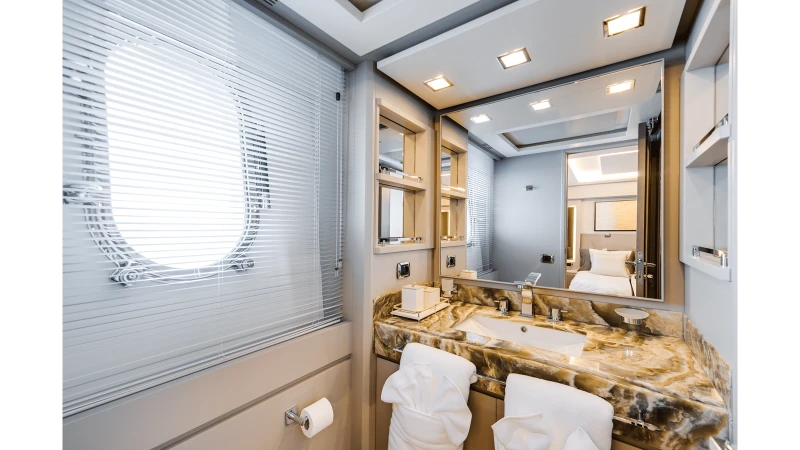 116 2008 AZIMUT YACHTS