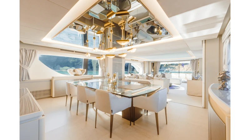 116 2008 AZIMUT YACHTS