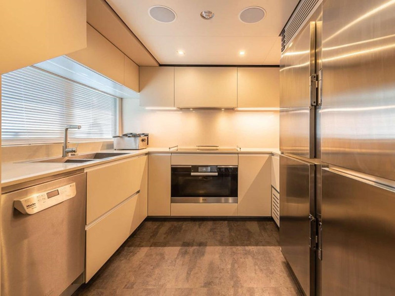 NAVETTA 33 2020 CUSTOM LINE