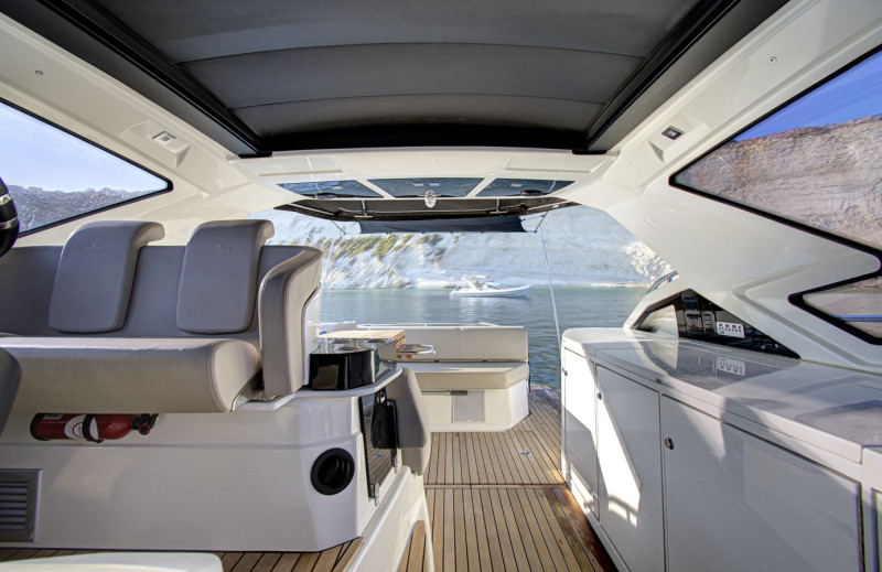 Cranchi 44 2021 CRANCHI YACHTS
