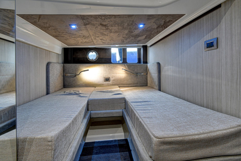 Cranchi 44 2021 CRANCHI YACHTS