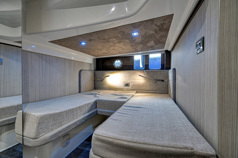 Cranchi 44 2021 CRANCHI YACHTS