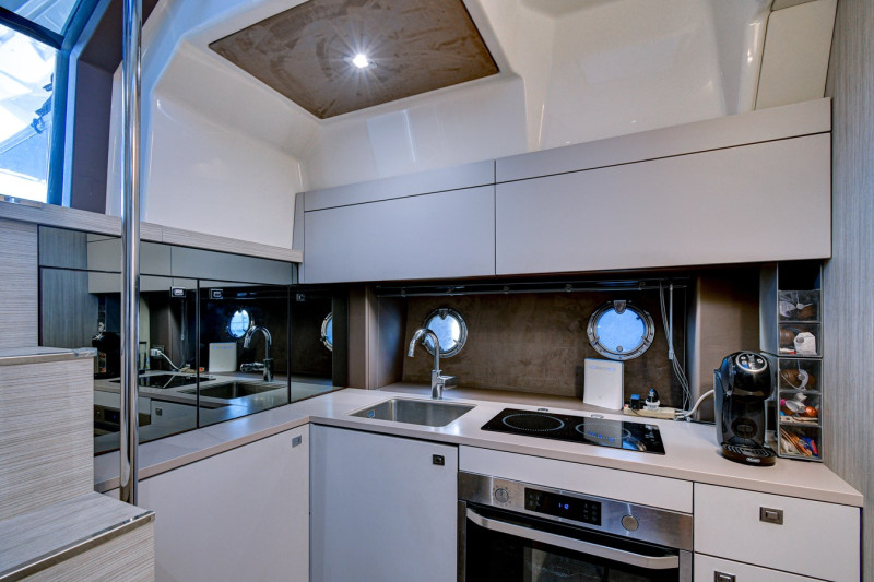 Cranchi 44 2021 CRANCHI YACHTS