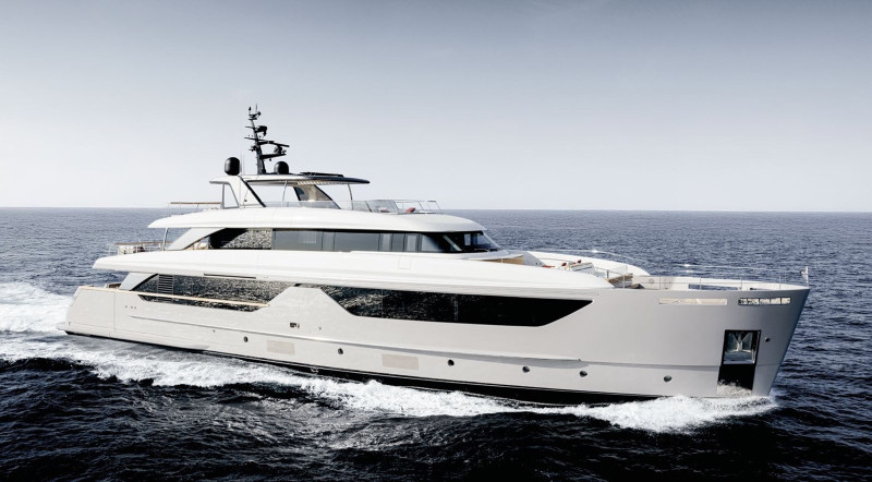 SD132 2025 SANLORENZO YACHTS