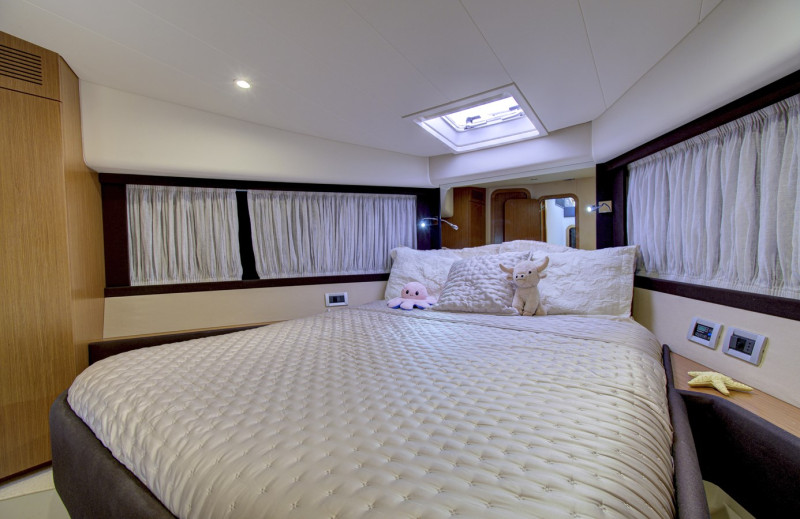 Ferretti 510 2010 FERRETTI YACHTS