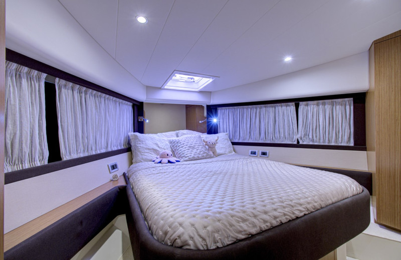 Ferretti 510 2010 FERRETTI YACHTS