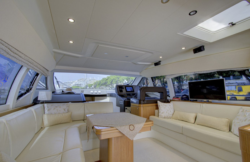 Ferretti 510 2010 FERRETTI YACHTS