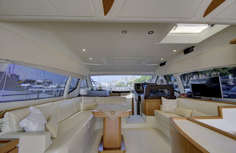 Ferretti 510 2010 FERRETTI YACHTS