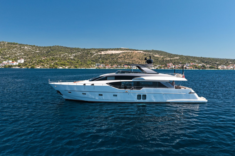 SL86 2019 SANLORENZO YACHTS