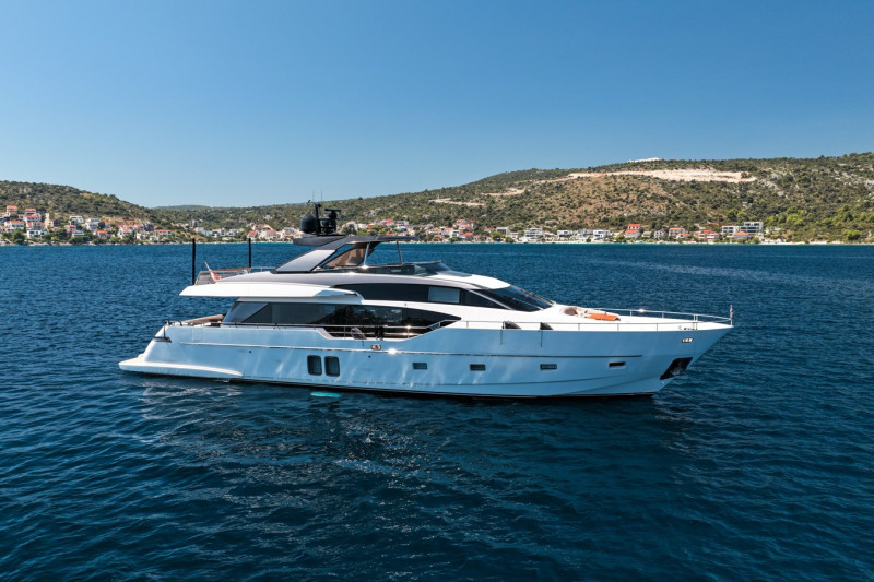 SL86 2019 SANLORENZO YACHTS