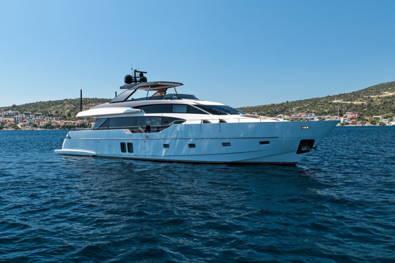 SL86 2019 SANLORENZO YACHTS