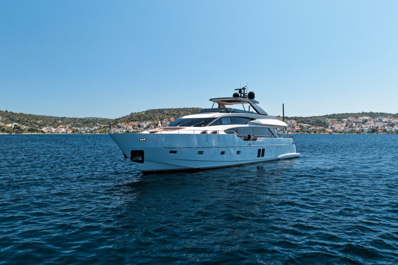 SL86 2019 SANLORENZO YACHTS