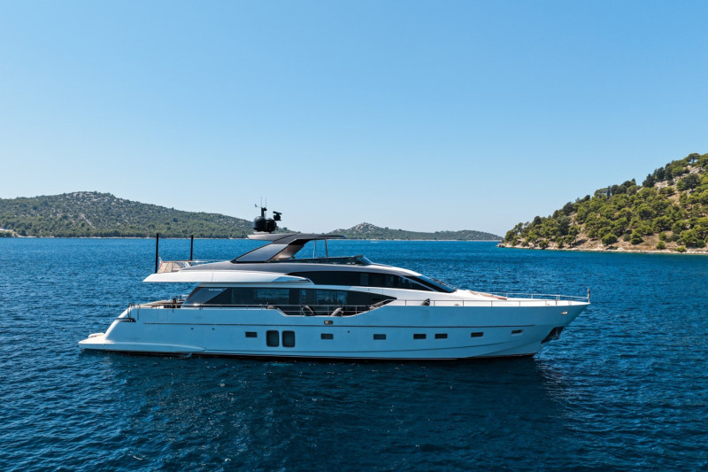 SL86 2019 SANLORENZO YACHTS