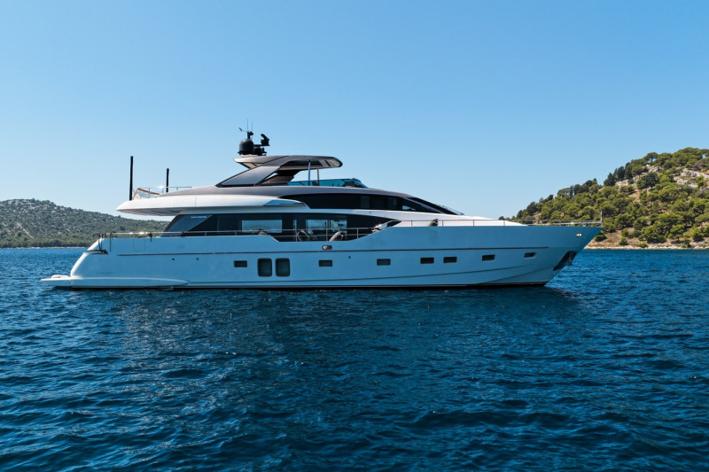 SL86 2019 SANLORENZO YACHTS