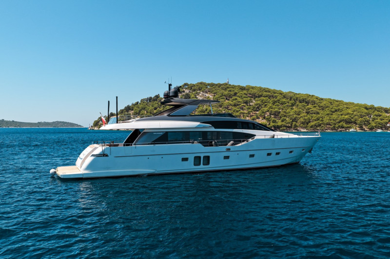 SL86 2019 SANLORENZO YACHTS