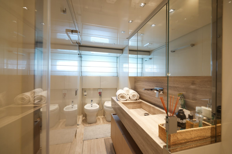 SL86 2019 SANLORENZO YACHTS