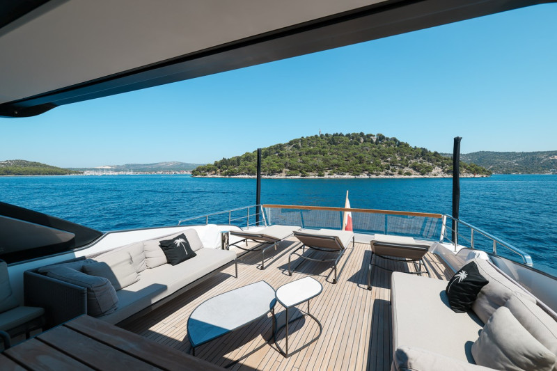 SL86 2019 SANLORENZO YACHTS