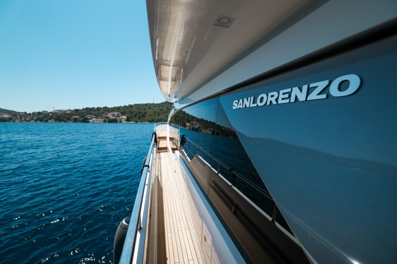 SL86 2019 SANLORENZO YACHTS