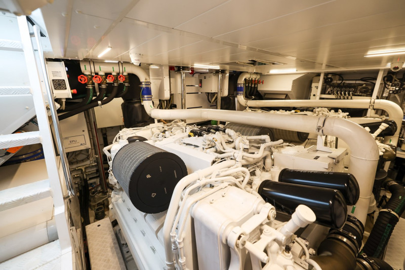 SL86 2019 SANLORENZO YACHTS