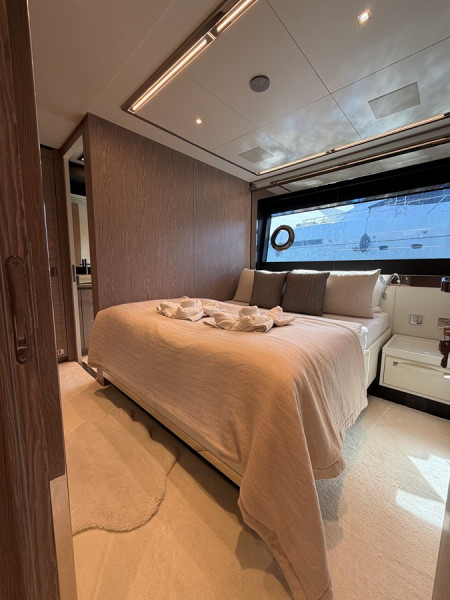 90 ARGO 2024 RIVA YACHT