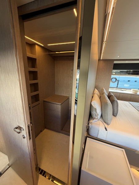 90 ARGO 2024 RIVA YACHT