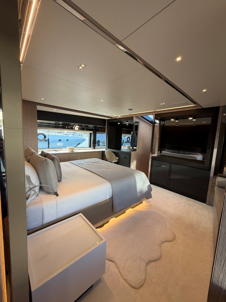 90 ARGO 2024 RIVA YACHT